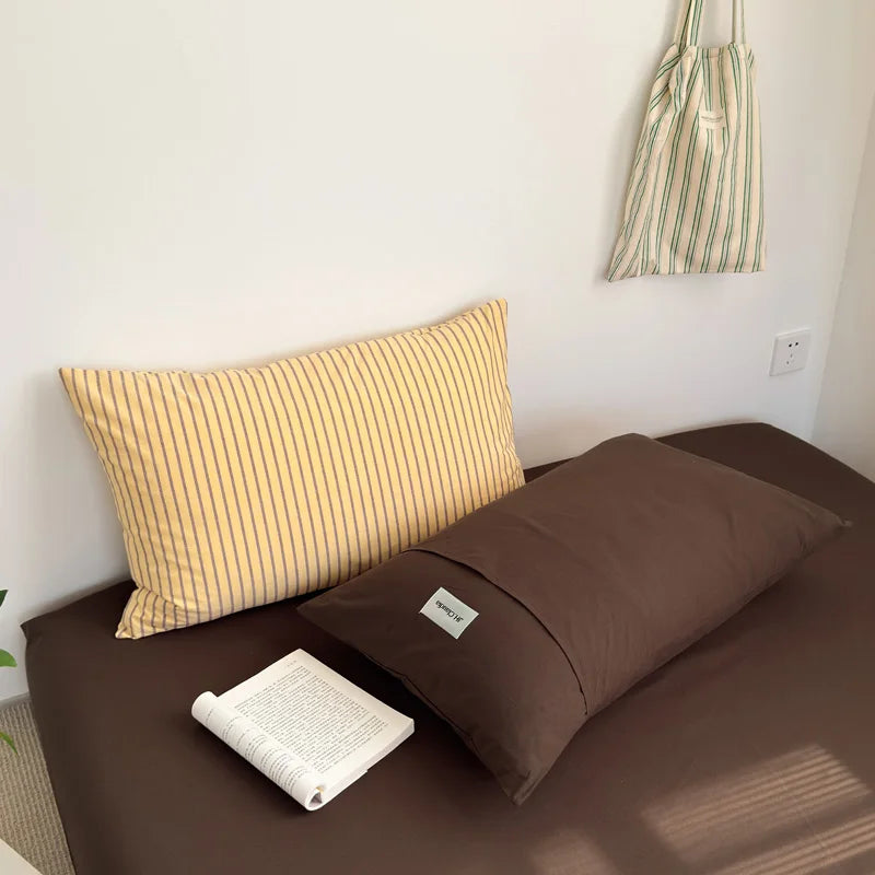 taies d'oreiller coton rayées jaune marron bleu violet 48x74cm respectueuses environnement minimaliste