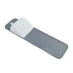 tapis cuisine moderne gris clair blanc points texturés rangement couverts couteaux antidérapants emplacements tiroirs
