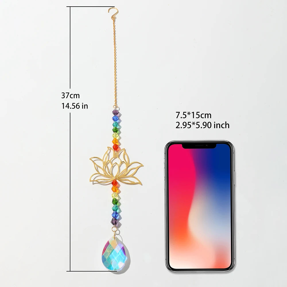 pendentif décoratif or multicolore fleur lotus cercles dorés élégant bohème