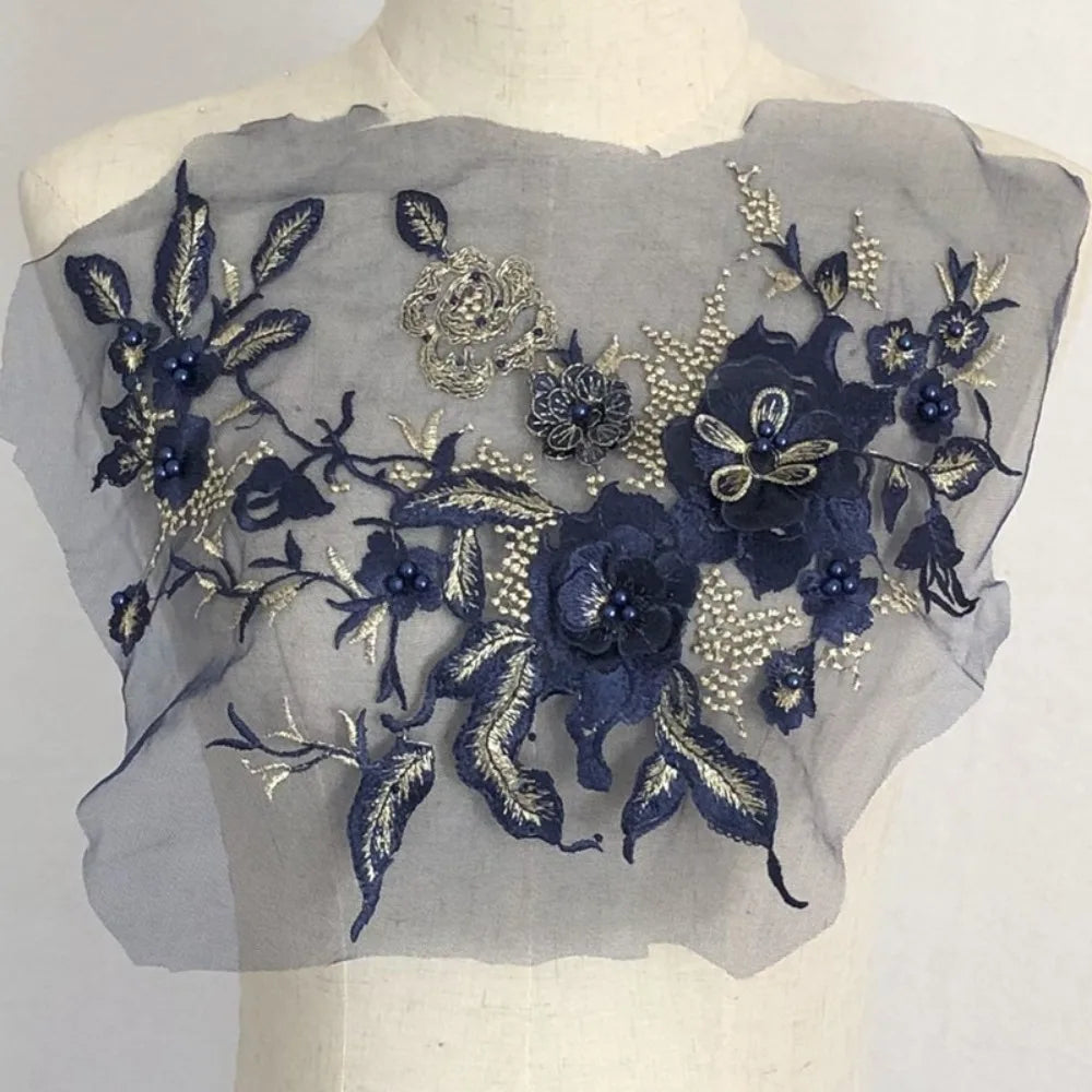 appliques textile brodées fleurs relief rose blanc violet bleu doré noir