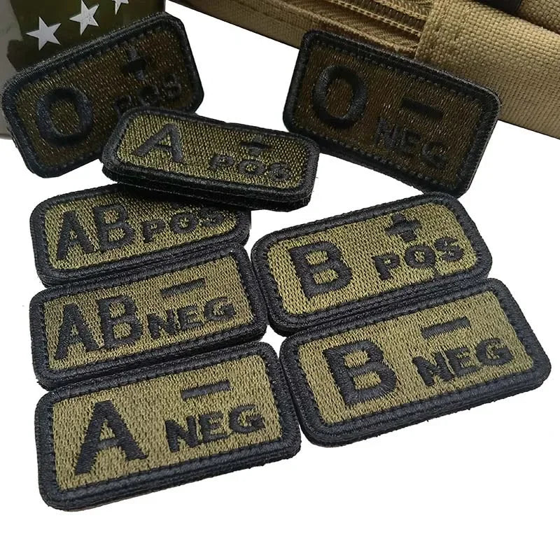 écussons sang type badges patchs militaires vert olive noir crochet boucle 2.5cm 5cm pos