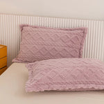 taies d'oreiller jacquard papillons brodés gris bleu rose vert beige violet modernes lit hiver