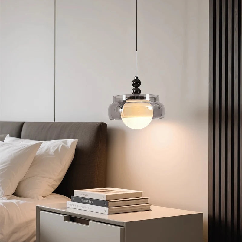 lustre moderne pendentif verre transparent effet fumé lumière blanc chaud salon chambrehôtel