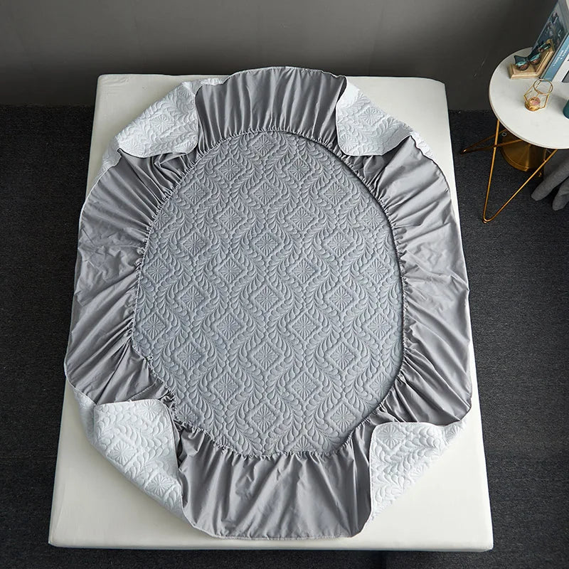 Protection de matelas avec finition soignée et coutures fines