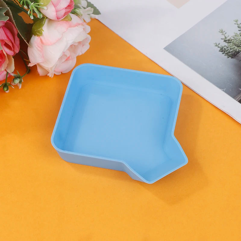 organisateur rangement boîtes carrées orange vert bleu rose jaune moderne minimaliste jeux société accessoires
