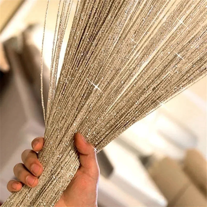 rideau franges brillantes scintillant semi transparent argenté doré blanc décoratif glamour fenêtre chambre decoration