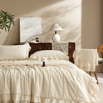 ensemble literie coton quilting dentelle crème beige marron vintage shabby chic couverture taies oreillers