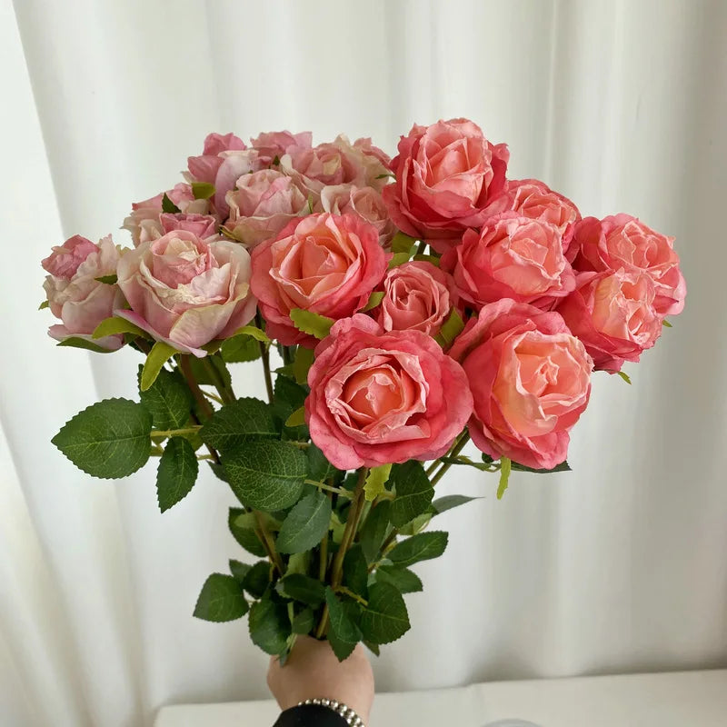 bouquet roses artificielles soies classiques intérieur décoration mariage anniversaire baby shower