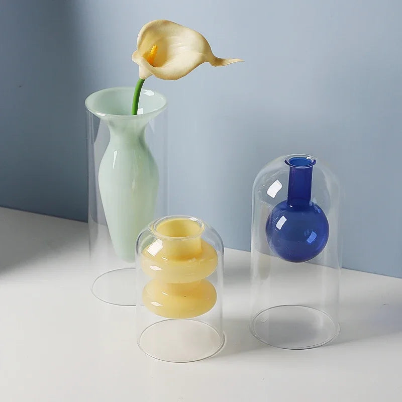 vase verre transparent moderne minimaliste conique vert clair bleu orange jaune