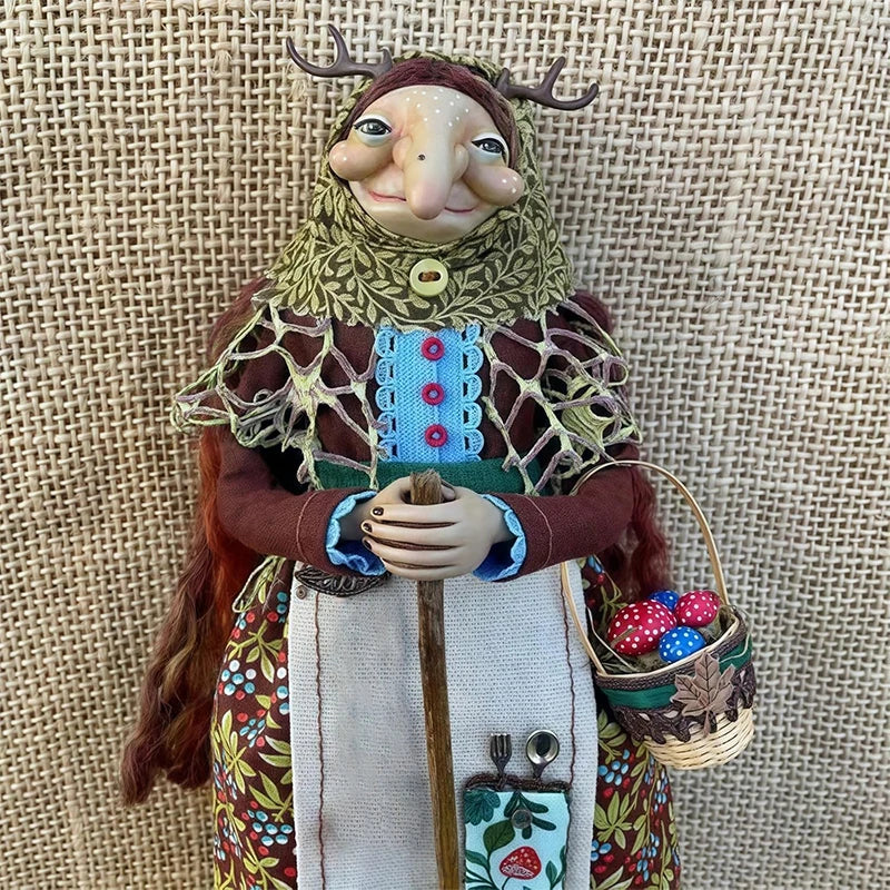 figurine artisanale sorcière cuisine résine broderie dentelle imprimé floral sac fourchettes cuillère bouquet fleurs