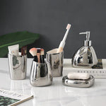 accessoires salle bain ensemble moderne or argent blanc céramique tasse brosse dentifrice savon crème