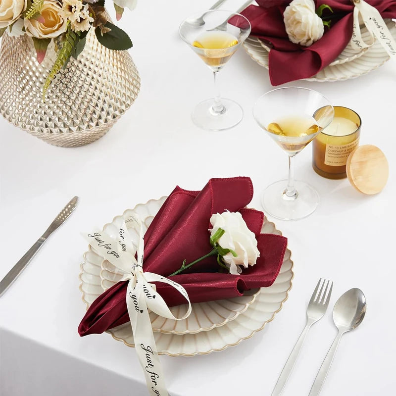 serviettes table rouge bordeaux satinées classiques 48x48cm décoration mariage noël restaurant