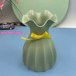 vase moderne plissé vert clair rose jaune rouge blanc plastique ruban satin fixations incluses