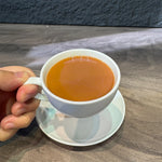 tasses blancs motifs latte art cœur feuille moderne soucoupe anniversaireDecoration deco patisserie