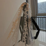voile mariée cathédrale tulle dentelle off white transparent classique broderie florale femme adultère monocouche
