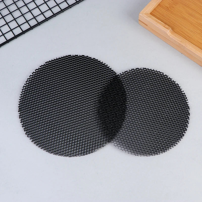 grille ventilation moderne noir maille nid d'abeille antiéblouissement aluminium opaquet fixations cachées