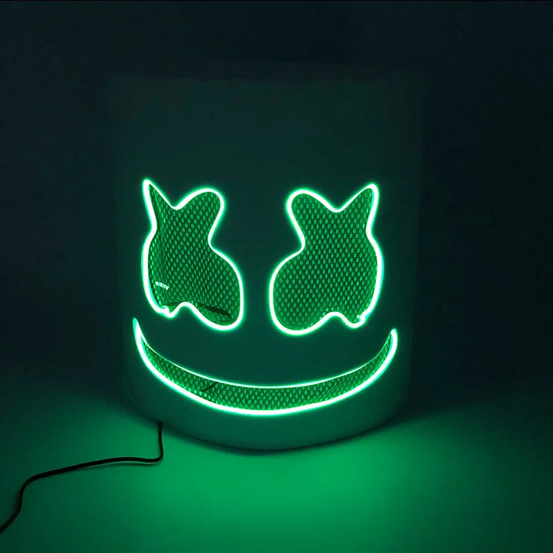 masque lumineux cosplay marshmello blanc noir souriant oreilles lapin texturé moderne câble électrique