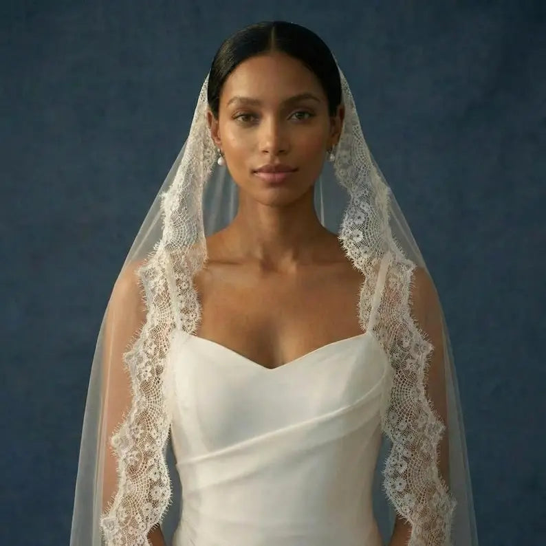 voile mariée dentelle fine motifs floraux blanc crème élégante classique monocouche translucide
