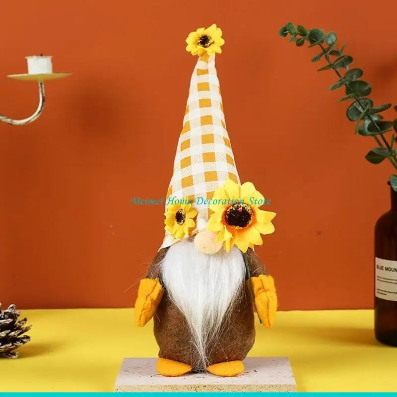 figurines gnome décoratives tournesols tissus carreaux rustique automne bougie plante verte bouteille verre ambré