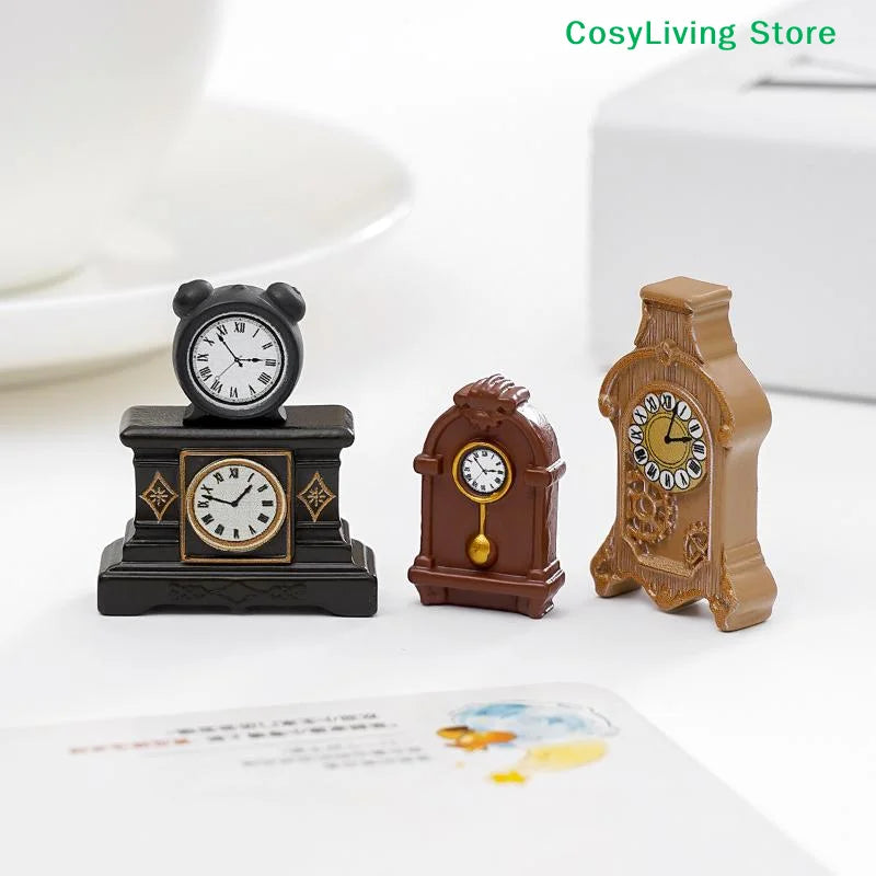 horloges décoratives vintage ornées motifs floraux couleur orange noir marron doré
