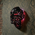masque sculptural noir rouge texture magma lave art contemporain halloween décoration murale led usb