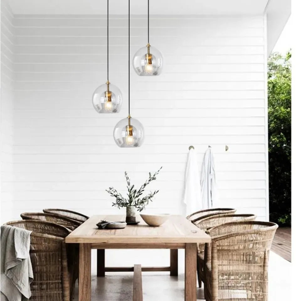 suspension lumineuse moderne transparent doré rayures verticales câble noir ampoules