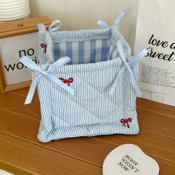 panier rangement tissu bleu clair rayures horizontales classique réutilisable rangement cosmétiques décoration