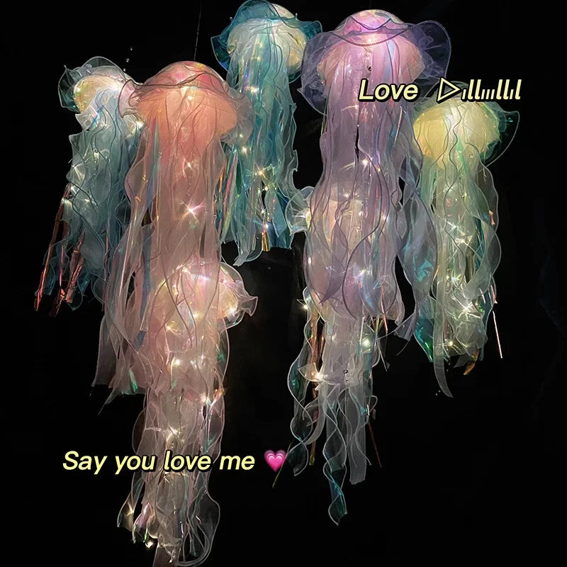 méduses lumineuses artificielles bleu rose vert modernes translucides iridescentes fil suspension fête enfants anniversaire