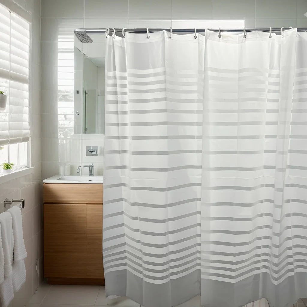 rideau douche semi transparent rayé blanc moderne métallique minimaliste