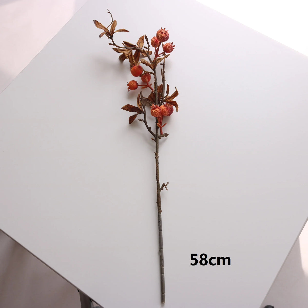 décoration intérieure bouquet artificiel feuilles baies rouge orange naturel rustique