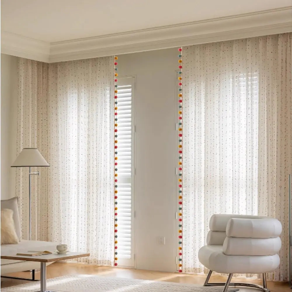 rideaux transparents colorés moderne pompons panneaux fenêtre chambre enfants