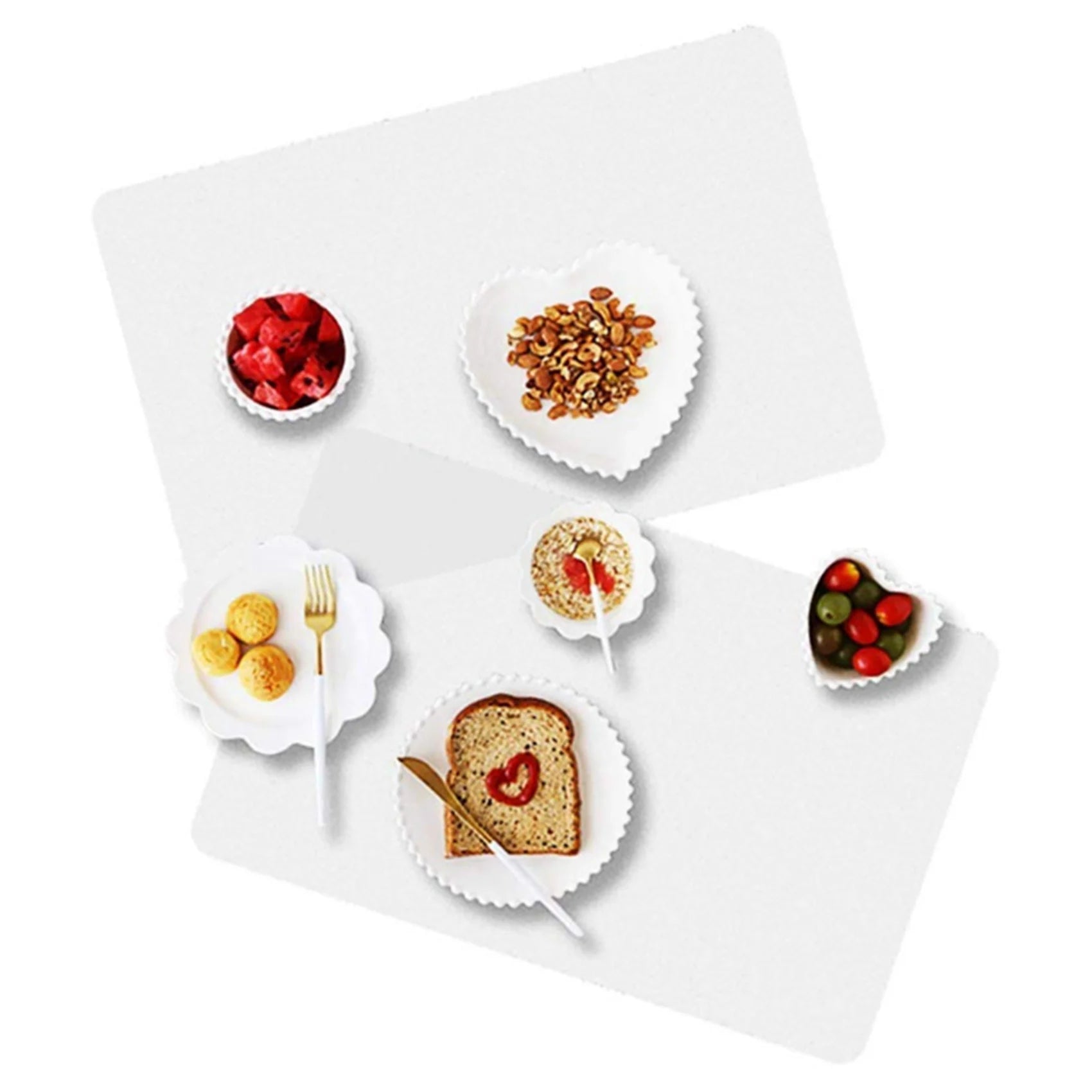 Set de table transparent avec assiette et verre
