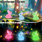 figurines lapins lumineuses miniatures opalescentes bleu vert jaune rose violet