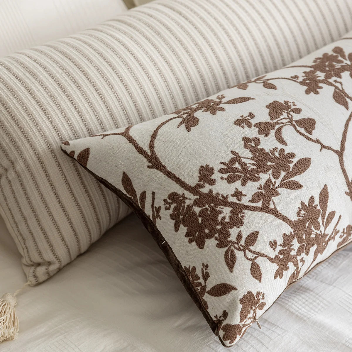 housse coussin adhésive moderne motif floral rectangle 35x90cm polyester decoration adhésif tassel opaque
