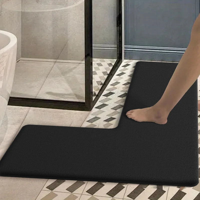 tapis bain gris moderne antidérapant points noirs fond blanc doublure moelleuse 120x80cm 150x80cm