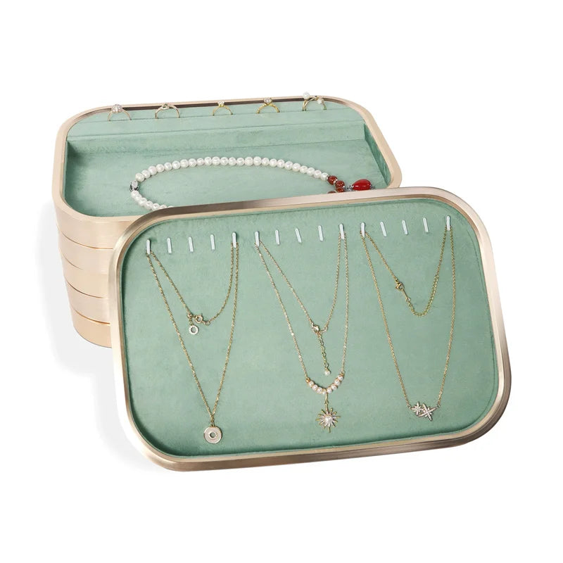 présentoir bijoux boîte velours vert clair moderne pochettes adhésives compartments dorés 30x20cm