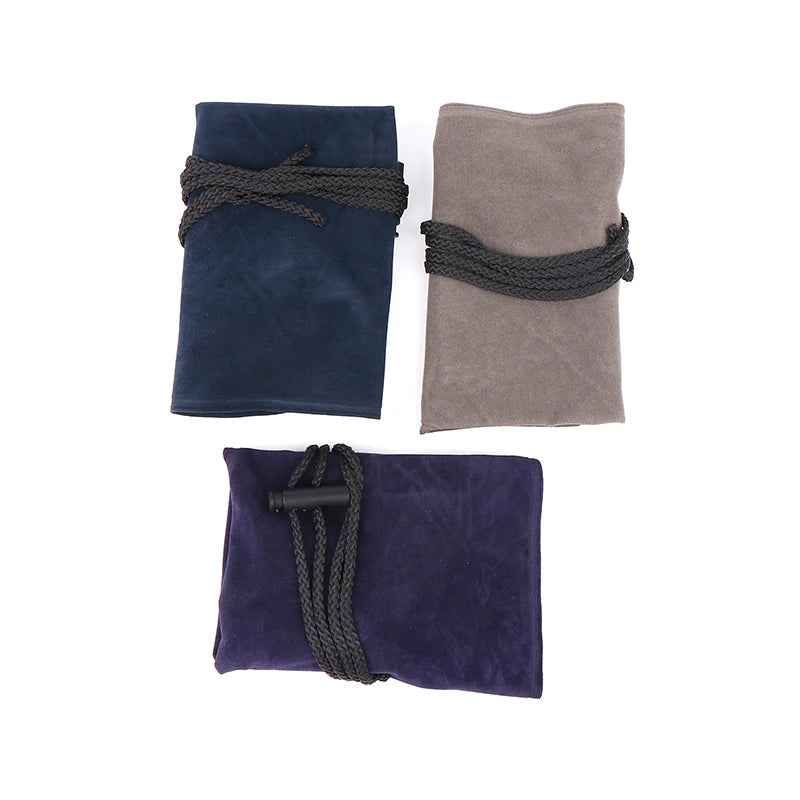 coussin voyage bleu marine gris velours confortable ergonomique cordon ajustable dimension 21cm 88cm total