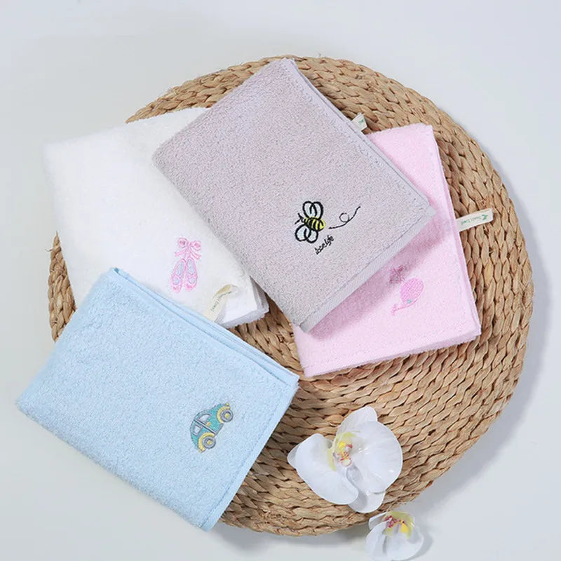 serviette coton bébé rapide douce broderie animaux blanc rose gris bleu noël