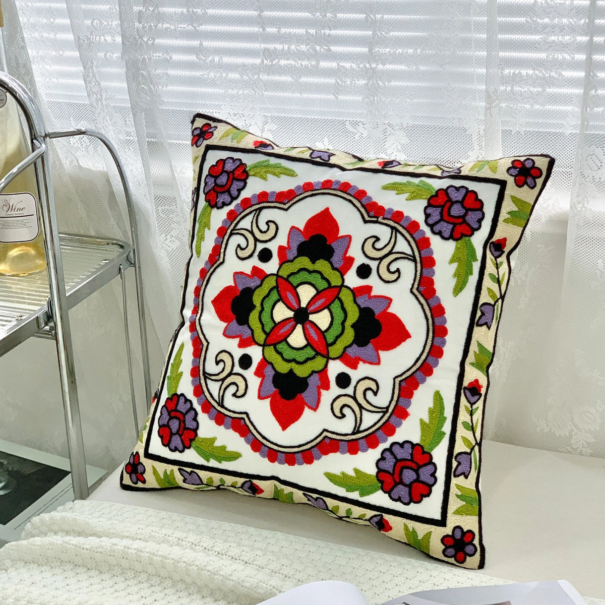 taies d'oreiller coton polyester ethnique floral brodées couleurs vives motifs géométriques coussins deco 45x45cm