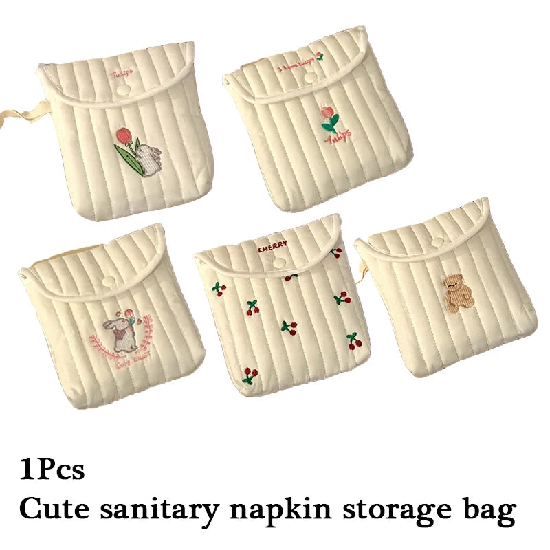 sac rangement serviettes hygiéniques réutilisable broderie fleurs animaux quadrillée fermeture glissière beige clair