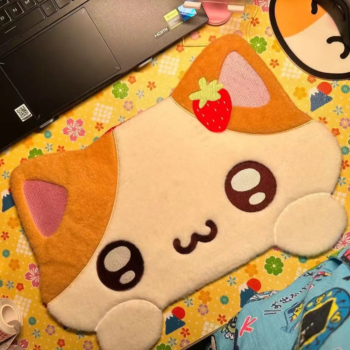 tapis chat kawaii blanc orange rose réutilisable polyester coton dimensions 28x38cm étudiant maison fête