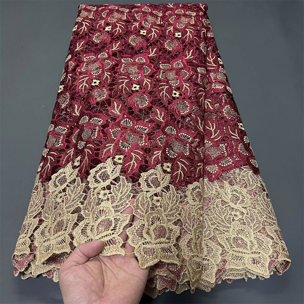 dentelle acrylique brodée motifs floraux opaques vert beige jaune violet bleu tissu filet jacinthe