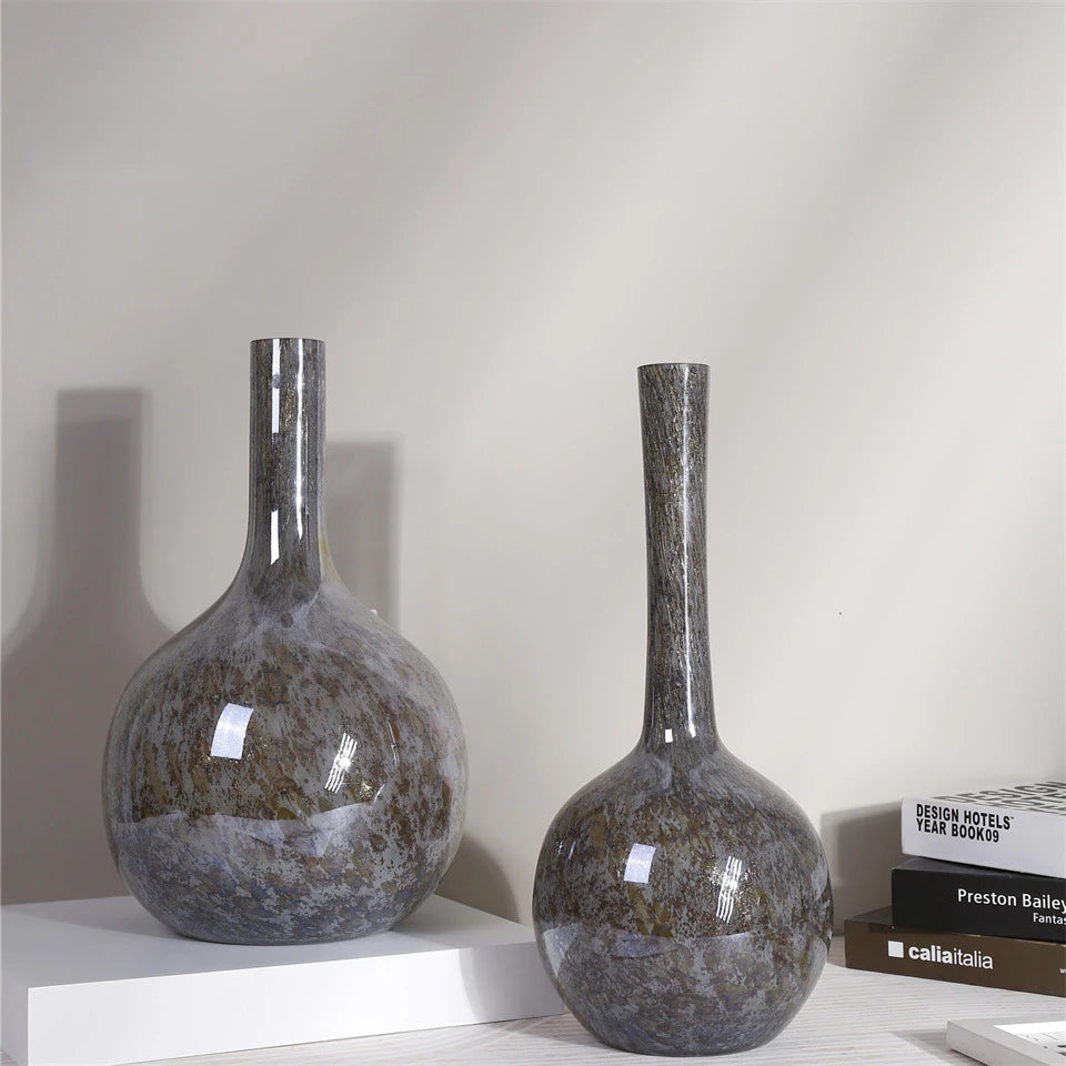 vase verre coloré gris bleu marron texturé semi transparent moderne arrangement floral decoration maison