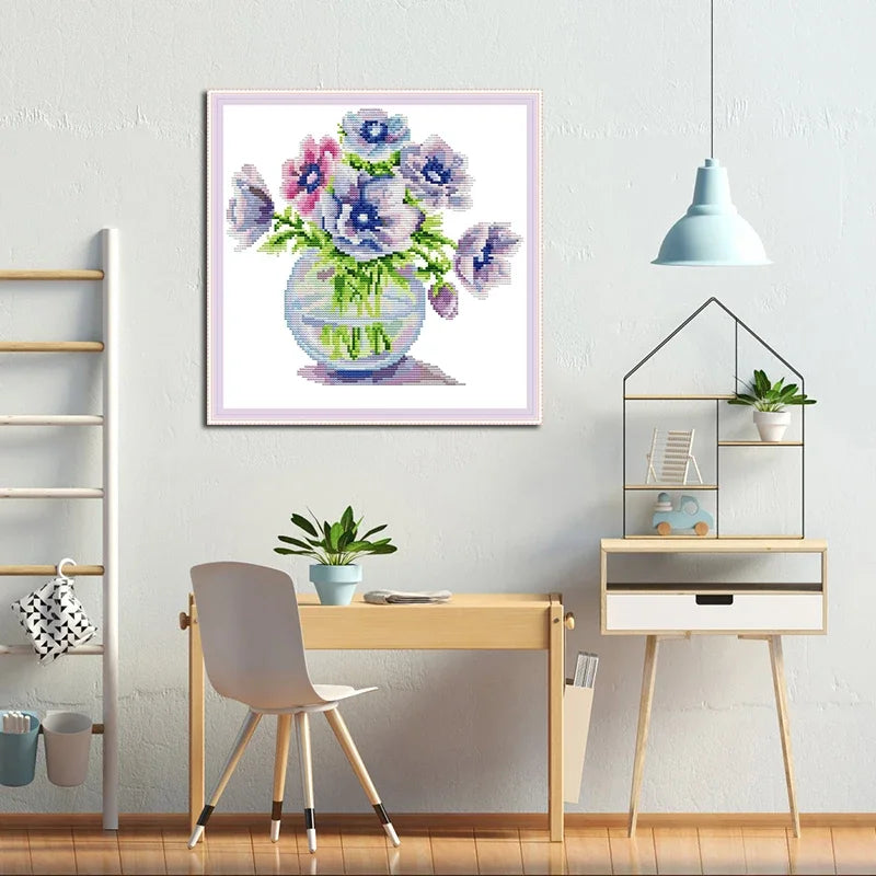 vase fleurs tissu coton broderie artisanale motifs floraux fils aiguille décoration intérieure
