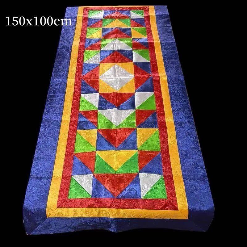 tapis traditionnel brodé patchwork géométrique couleurs vives élégant table manger