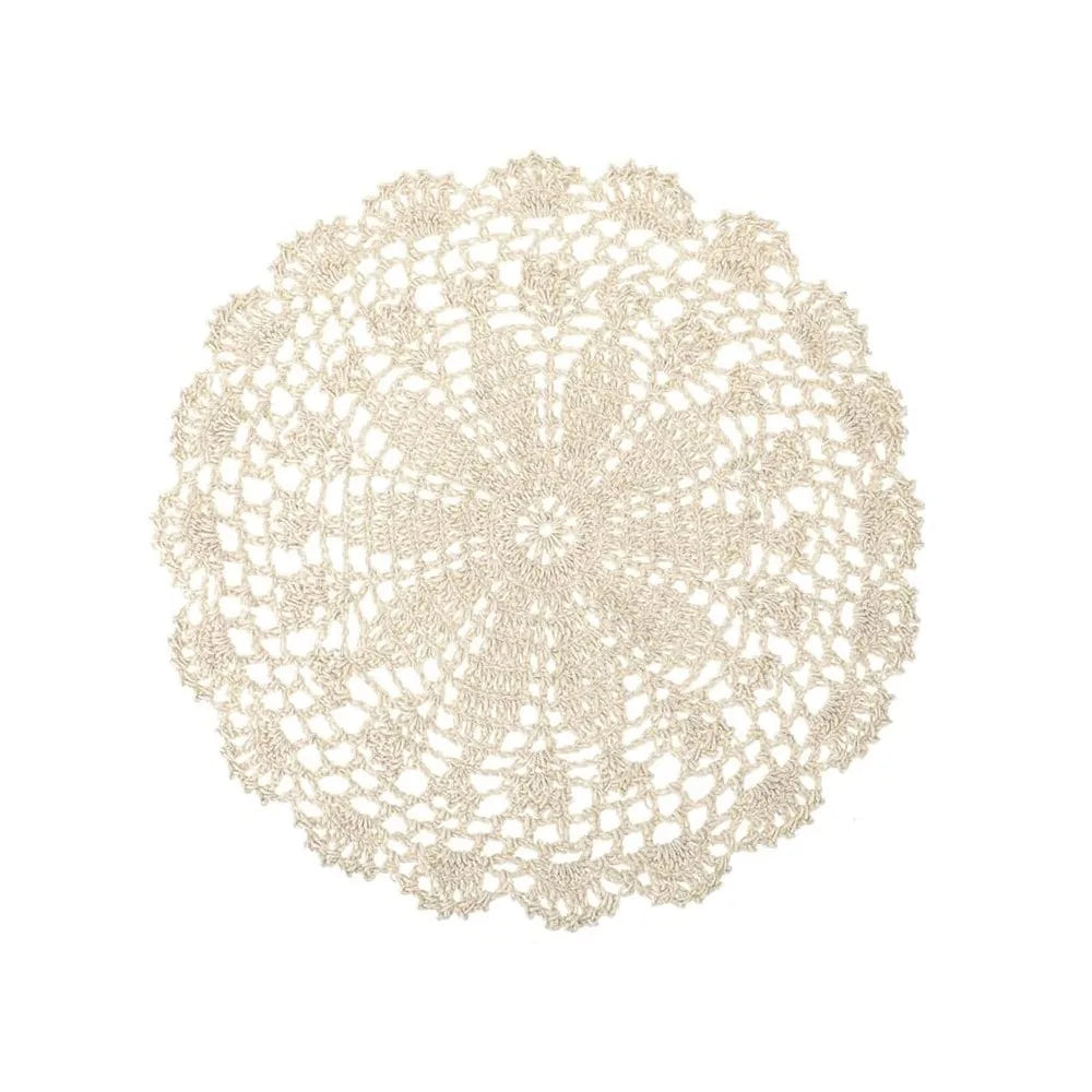 serviettes table crochet traditionnel motif floral beige clair blanc artisanal fête table manger