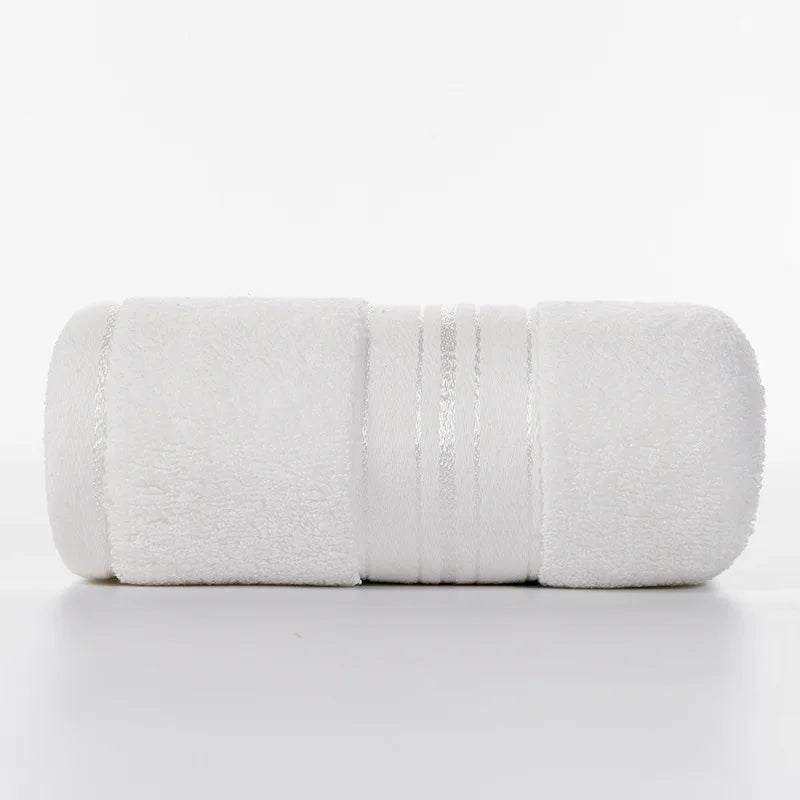 serviettes bain coton absorbantes douces rose clair gris blanc beige bleu marine rayures dorées