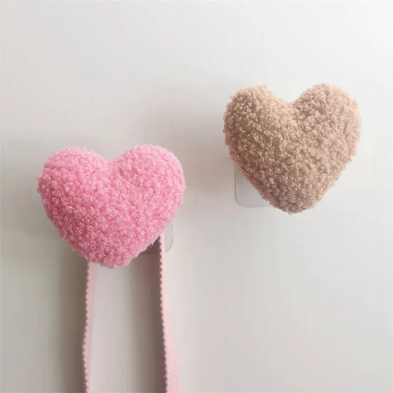 porte clés forme cœur peluche doux moelleux moderne rose clair beige noir blanc