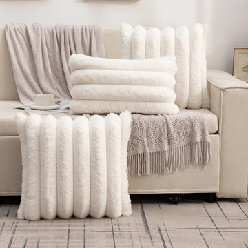coussin peluche rayures horizontales moderne beige fixé lit décoration voiture