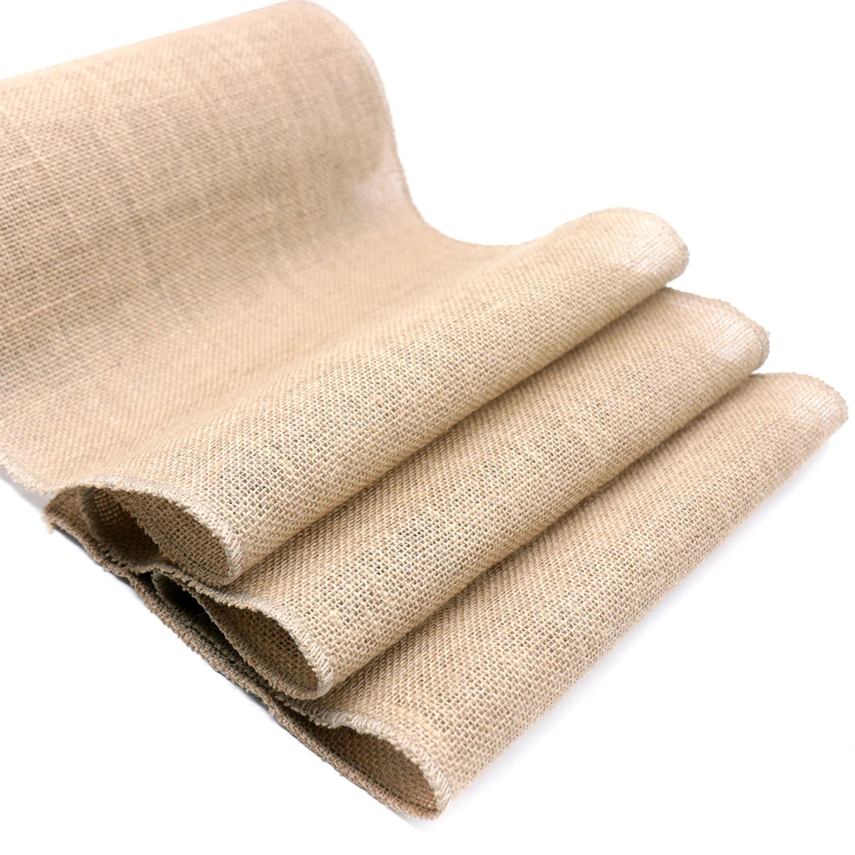 chemin table rustique toile jute nappe blanche decoration mariage champetre assiettes couverts